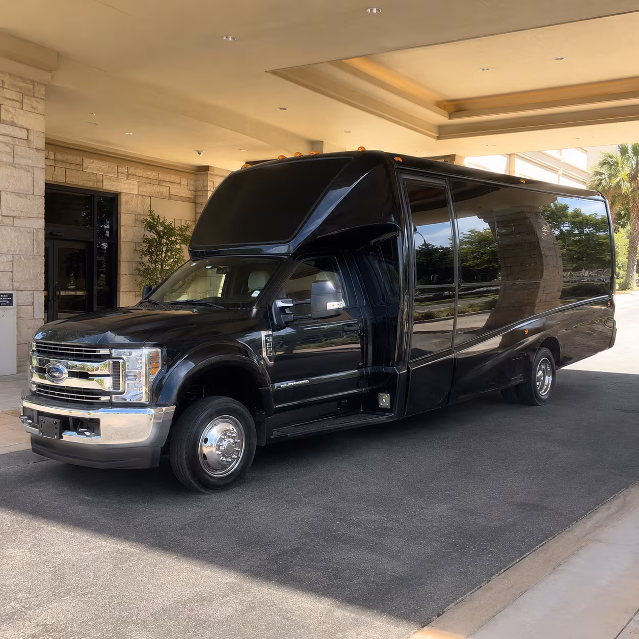 conference shuttle bus loops for multi day events at brockton area hotels