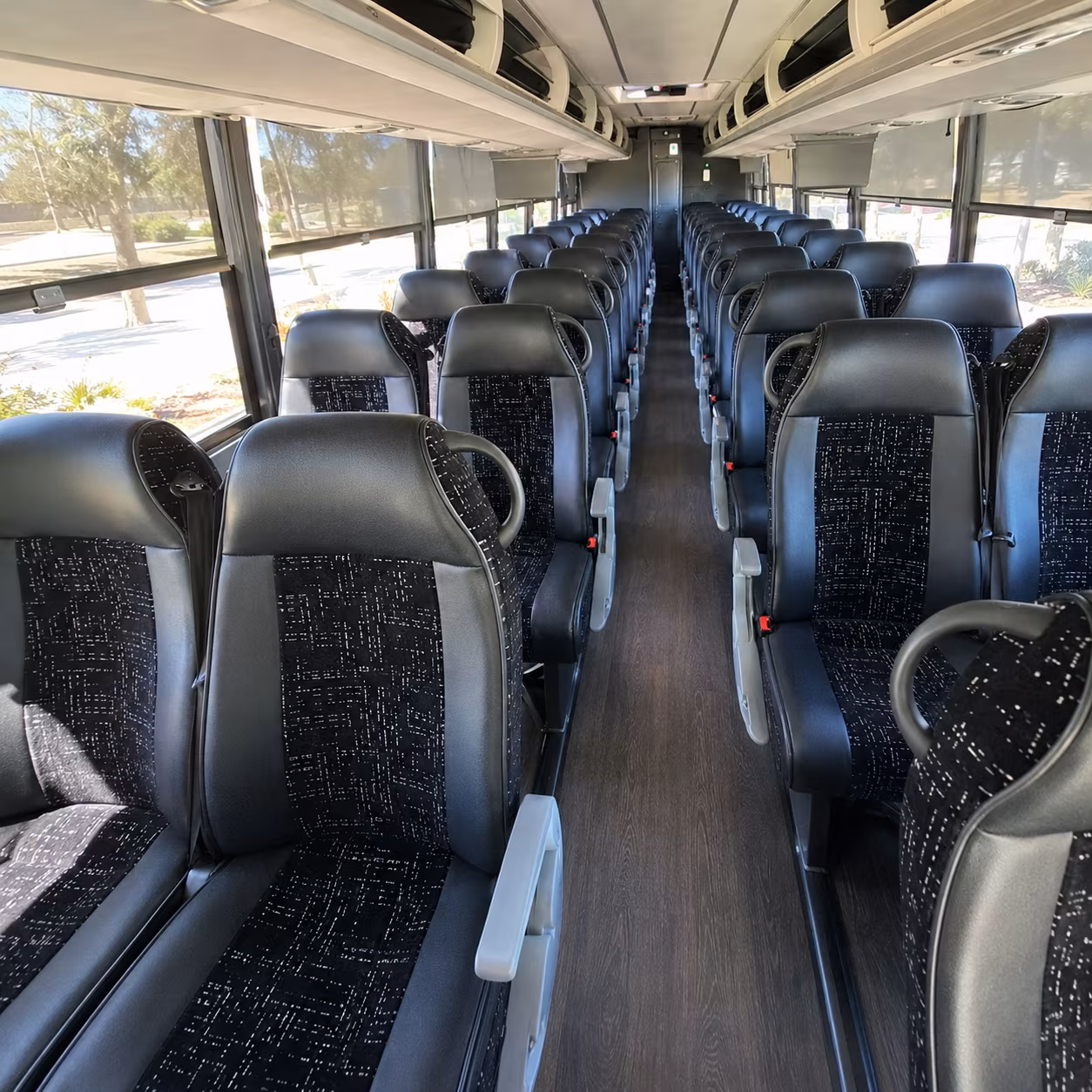 easily book transportation for your next airport transfer 5