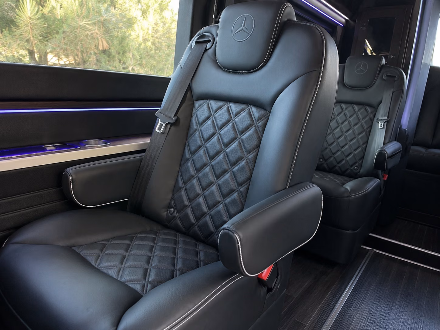 easily book transportation for your next bachelor or bachelorette party 2