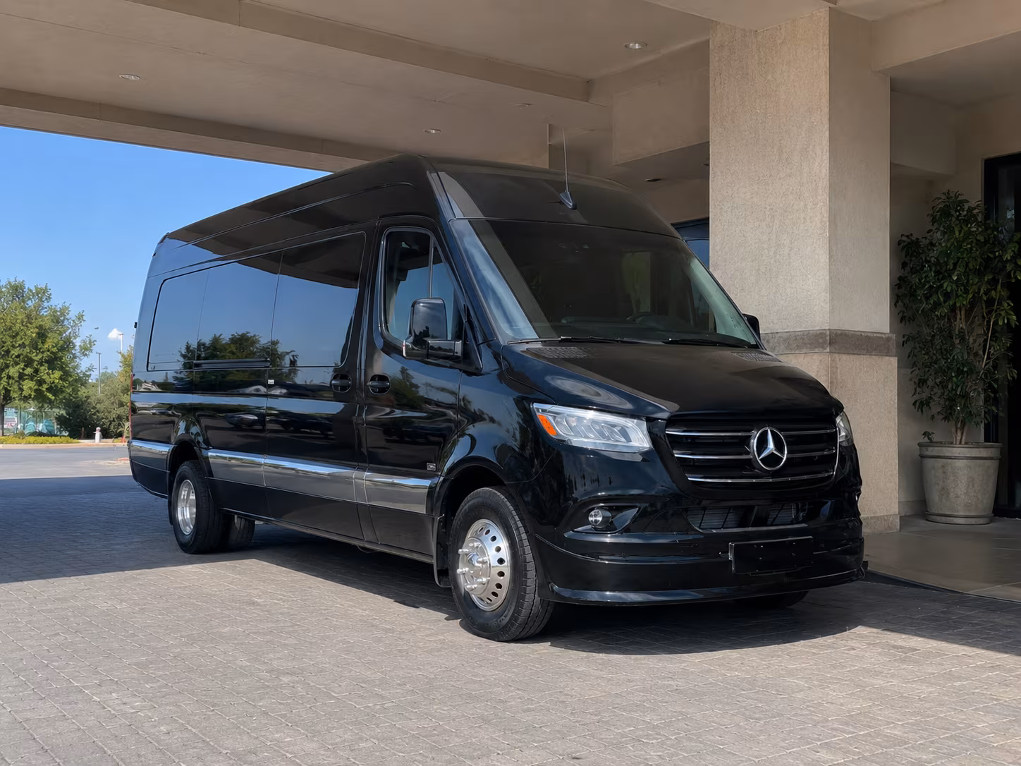 easily book transportation for your next wedding 1