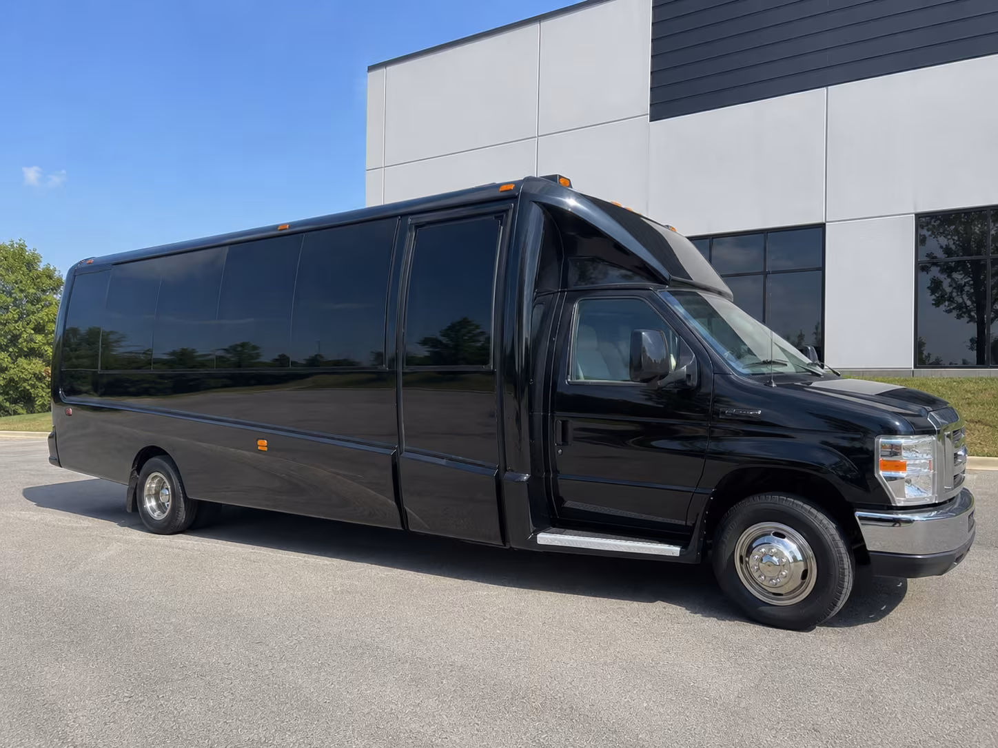 how one way transfers round trips and multi day bookings are priced in brockton